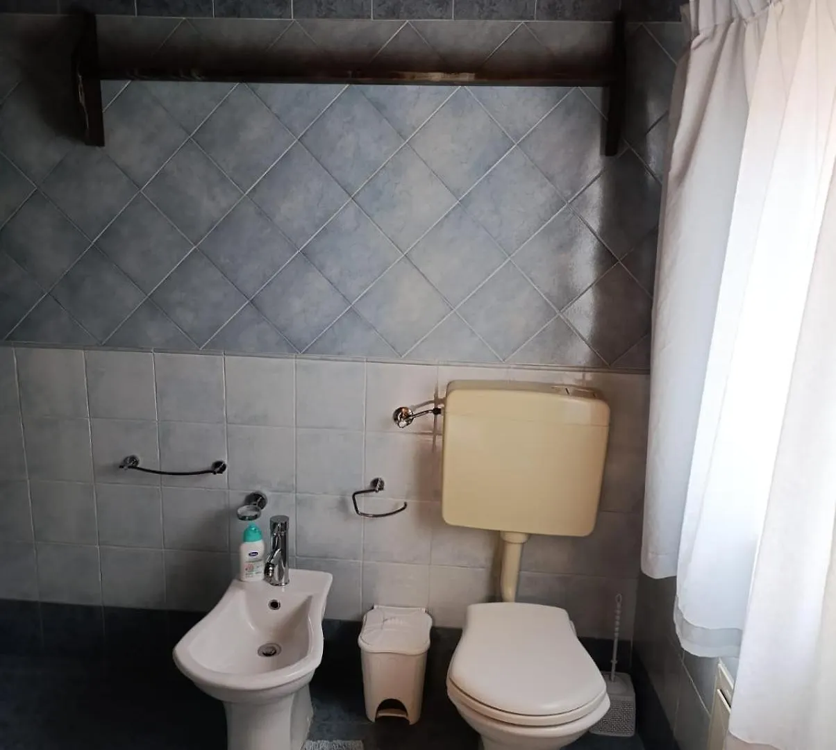 Maison Al-Aziz Palermo 0*,  Italy