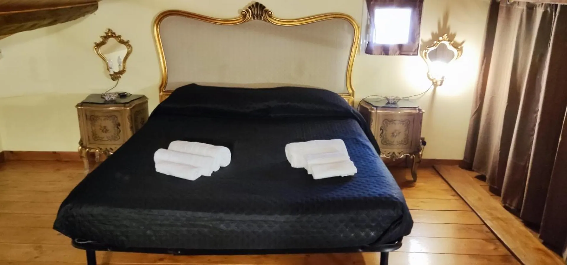Maison Al-Aziz Palermo Italy